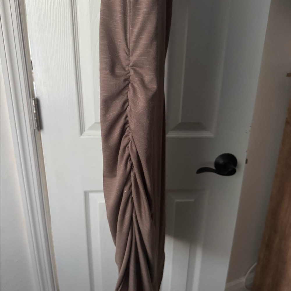 Short Sleeve T-Shirt Dress in Taupe Brown - Picture 2 of 4